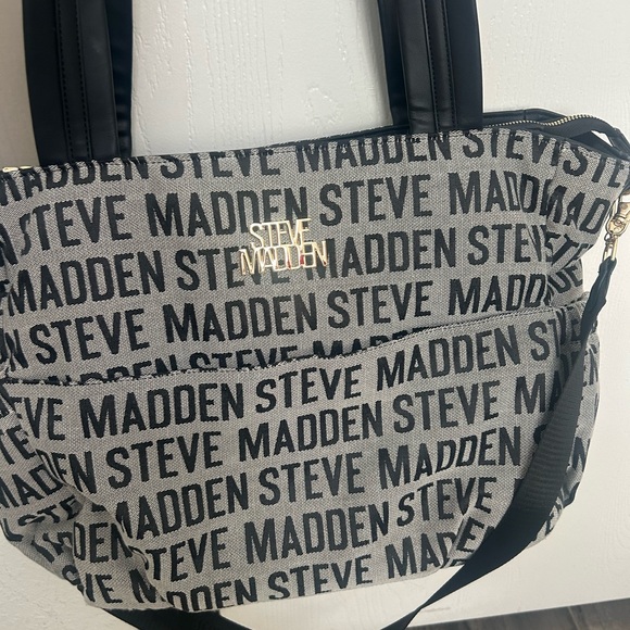 Steve Madden Logo Diaper Bag Tote w/ Changing Mat - EUC - Picture 8 of 11